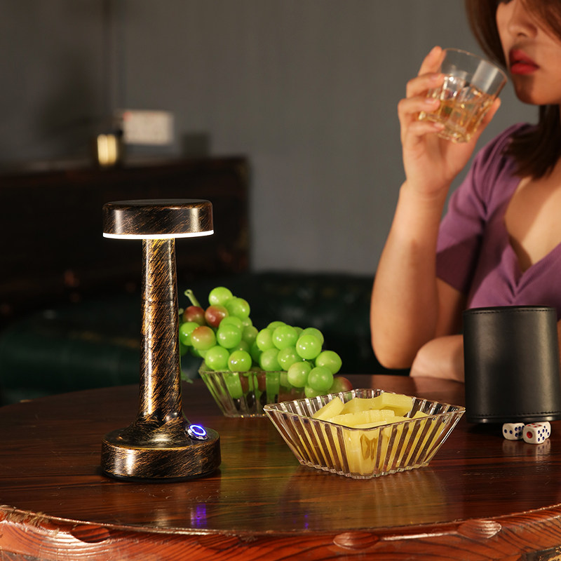 Bar table lights led charging creative personality Decorative Retro Coffee Dining Hall Clear Bar Ktv Small Night Light Outdoor Table Light