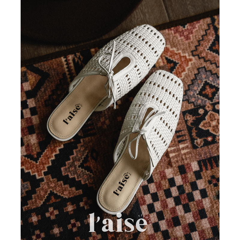 L'Aise丨Product Preview Woven Aesthetics Retro Outerwear Closed-Toe Flat Lazy Mules for Women L'Aise丨Product Preview Woven Aesthetics Retro Outerwear Closed-Toe Flat Lazy Mules for Women