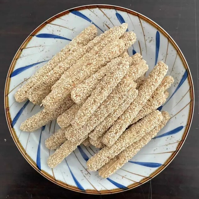 Anhui Wuhu Nanling County Yashan Lotus Root Candy Maltose Hollow Crispy Candy Sesame Fragrant Handmade Pastries