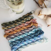 Small forest]Four-season hand-dyed gradient color embroidery thread(winter)