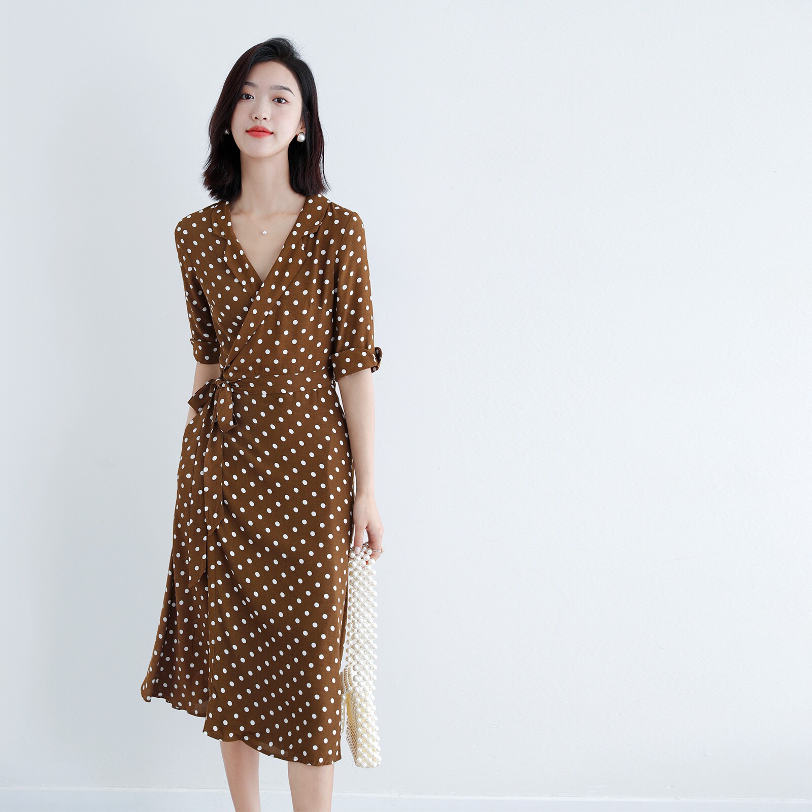 Japan Summer 2022 cashew style V collar shirt collar commuter dress tea hysteria for long version A character wave point foreign dress