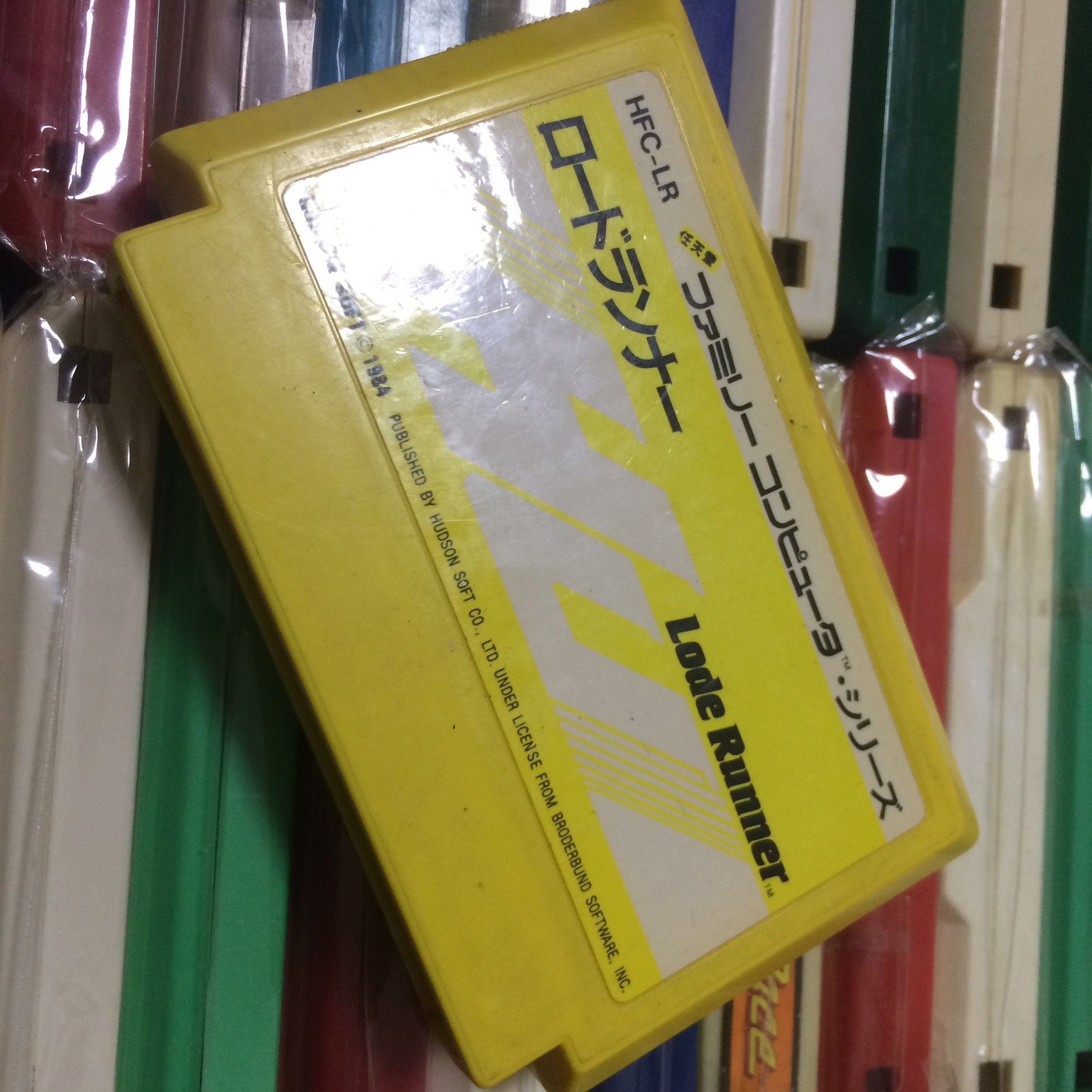 Nintendo FC Red White Machine Host Original Genuine Game Card With Gold Rush