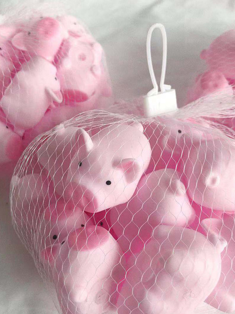 Pinching pig Tanabata send girl boyfriend couple creative spoof decompression fun sand sculpture memorial birthday gift