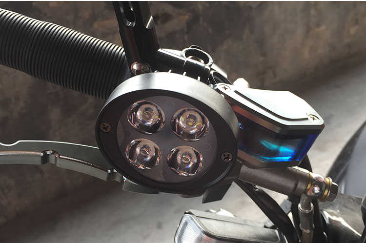 Đèn điện siêu sáng led bóng đèn lớn xe máy sửa đổi gương chiếu hậu bên ngoài chói gương phụ trợ đèn pha den tro sang xe may