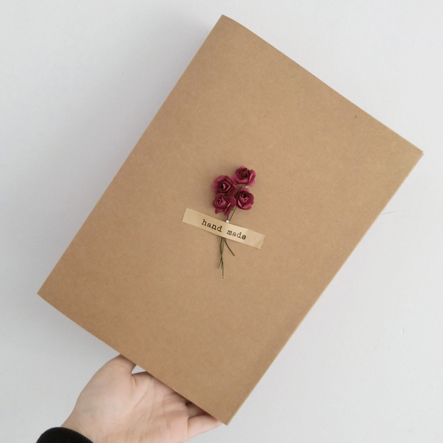 Dreamnet retro gift boxes need to be photographed together with the dreamnet to ship a separate purchase not to ship