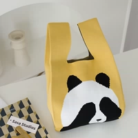 Застенчивые двойные симптомы Панда-моранди-желтого