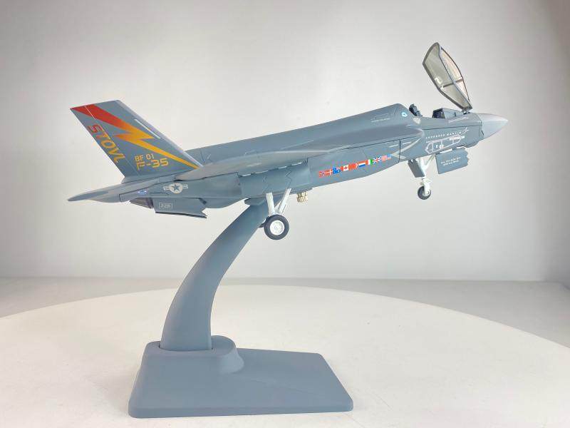 F22 Menghong F35 stealth fighter model F22F35B alloy aircraft finished ornaments collection 1:48
