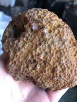 Xunke agate raw stone complete ice-permeable ball 525g Heilongjiang natural northern red beads carving material