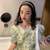 Falling shaglian light green dress female 2020 new floral two-piece design feel suit skirt top skirt