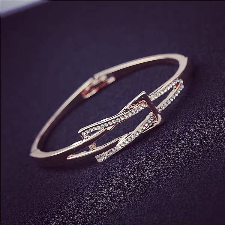 Vòng tay anh đào màu đỏ dễ thương nữ phiên bản Hàn Quốc của trang sức đơn giản cá tính tặng bạn gái sinh viên hoang dã vòng cổ vàng tây nữ