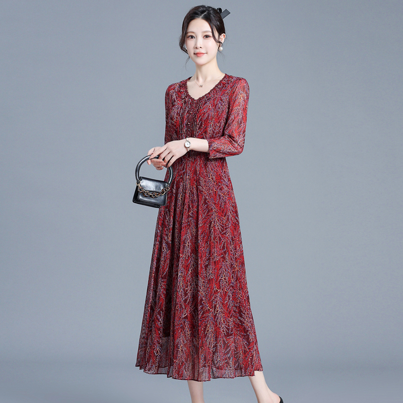 2026 Style Elegant Slim-Fit Dress for Mothers, Flattering and Height-Enhancing, Tummy-Concealing, Noble Plus-Size Long Dress for Middle-Aged Women