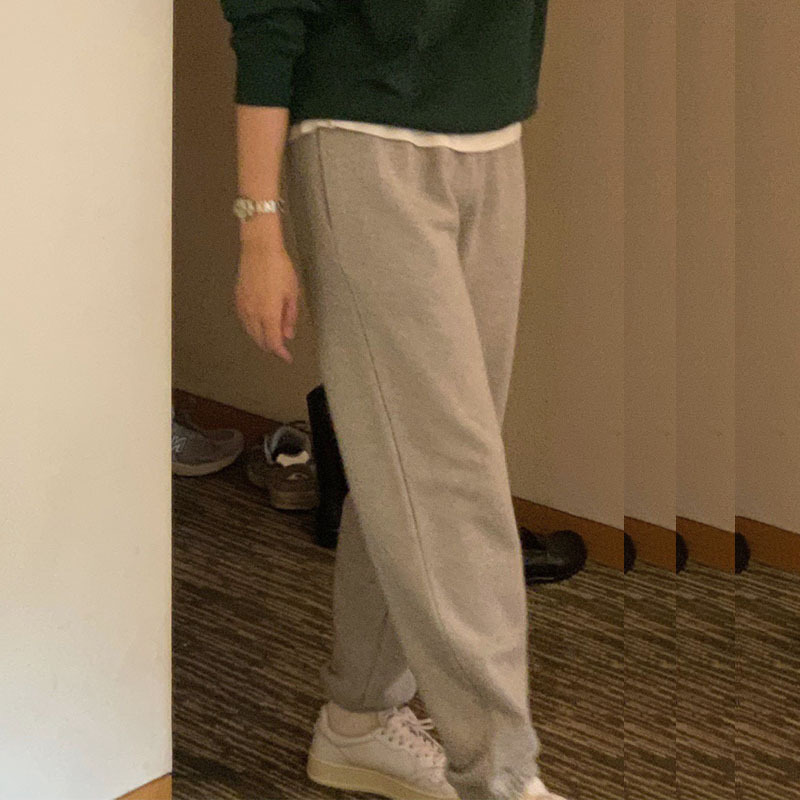 Oatmeal-Colored Women's Jogger Sweatpants for Autumn and Winter, Fleece-Lined, Casual, Slimming, Warm, Thickened, Cuffed Long Pants Oatmeal-Colored Women's Jogger Sweatpants for Autumn and Winter, Fleece-Lined, Casual, Slimming, Warm, Thickened, Cuffed Long Pants