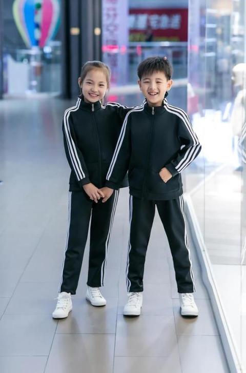 Quần áo sân vườn mẫu giáo mùa xuân và mùa thu đồng phục tiểu học và trung học thời trang bé gái