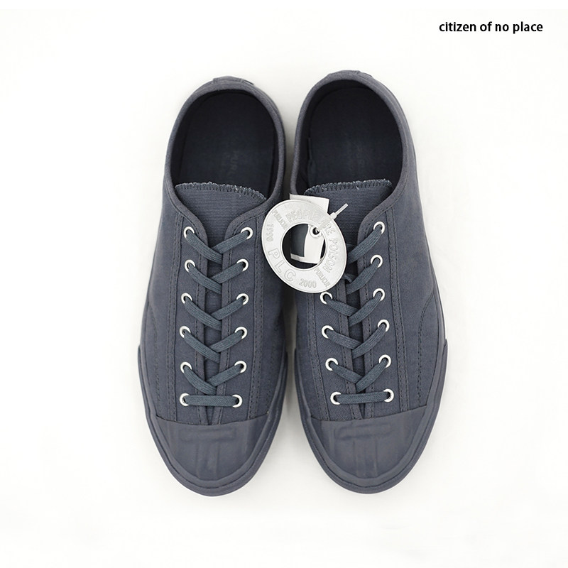 wholesale shoes sold by the case