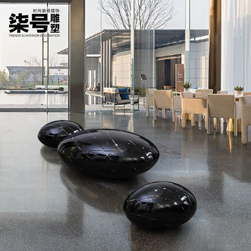 Mall Center Large Floor Decoration Black Goose Pebble Head Round Sculpted Glass Fiber Pendulum Piece Artwork