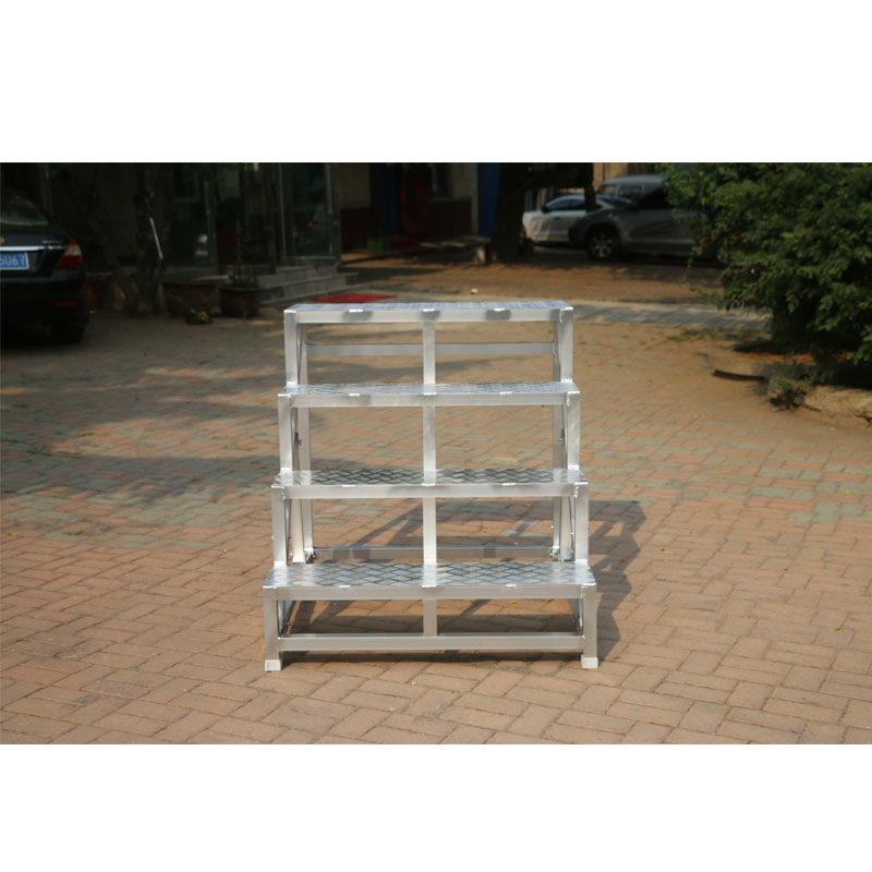 Dalian Chuangming aluminum alloy stepping ladder folding multi-functional stairs stairs convenient stepping platform non-slip ladder