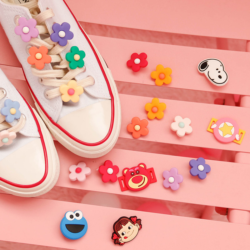 Y - axis Japanese cartoon decorated shoe cute animated girl flower canvas shoe canvas shoe accessories