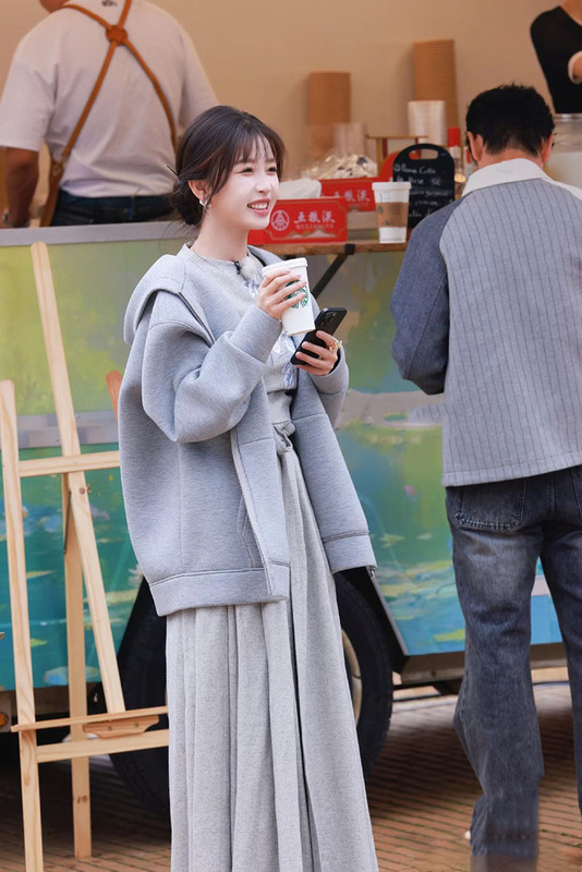Chinese Restaurant 8 Yu Shuxin Style Gray Fleece-Lined Thick Loose Fit Double Zipper Hooded Sweatshirt Jacket for Women Autumn