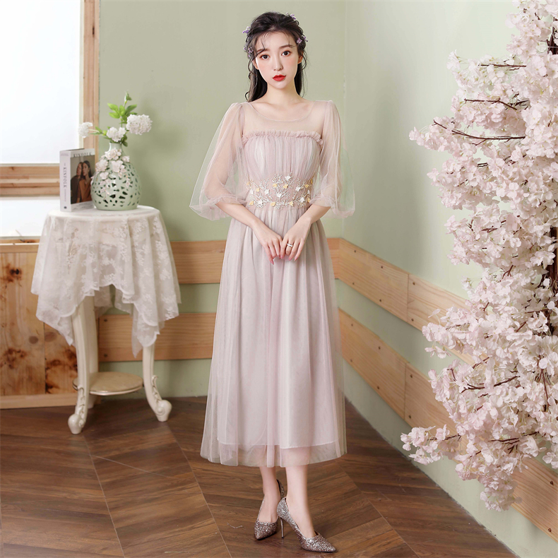  4XL (190--210 catties) customization can be sent over to modify+Long, mid-length, puff sleeves   + $11.00 