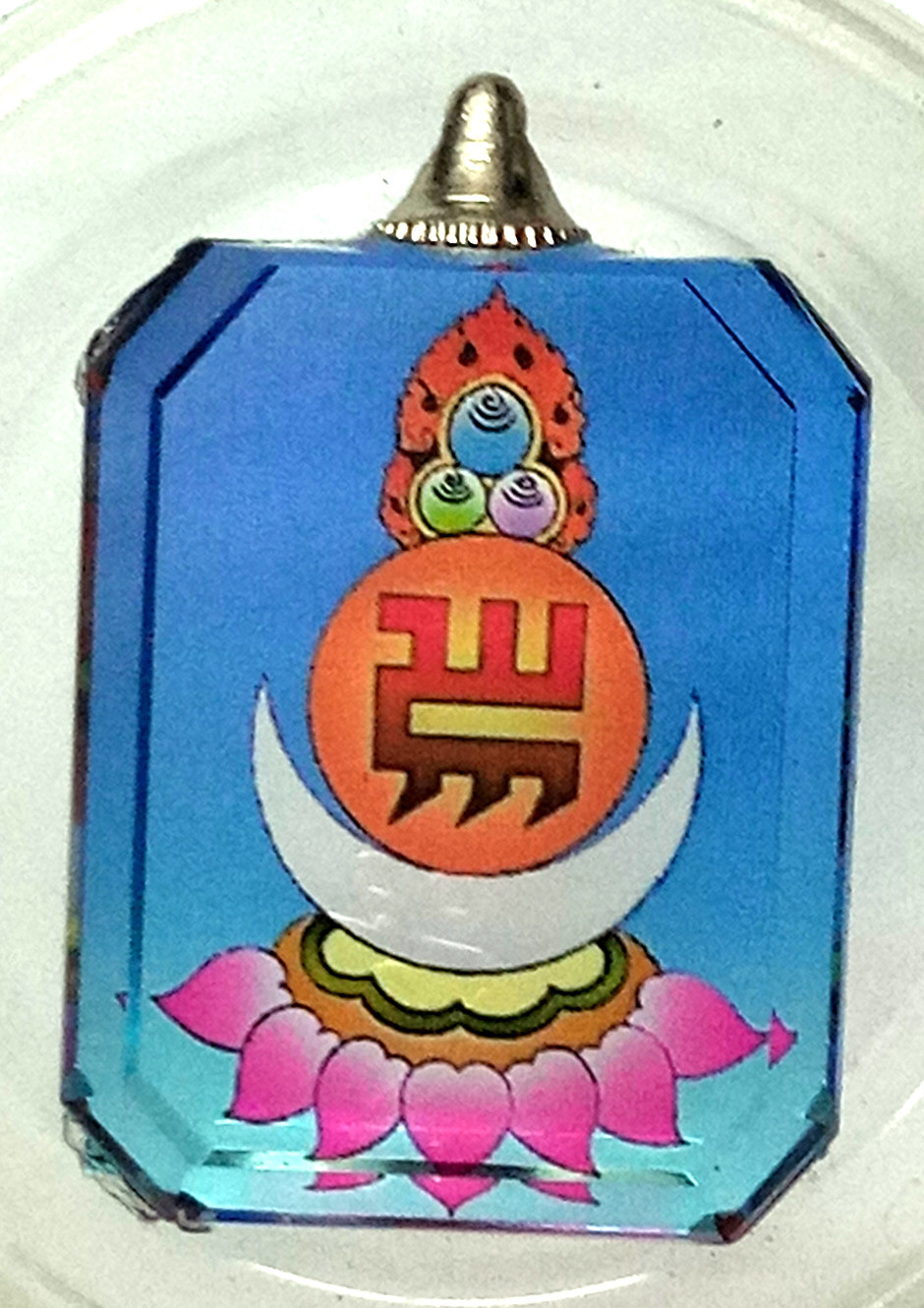 Auspicious Motif Ambargente Crystal Cursive Wheel Pendant (item pendant) Buddhist Supplies