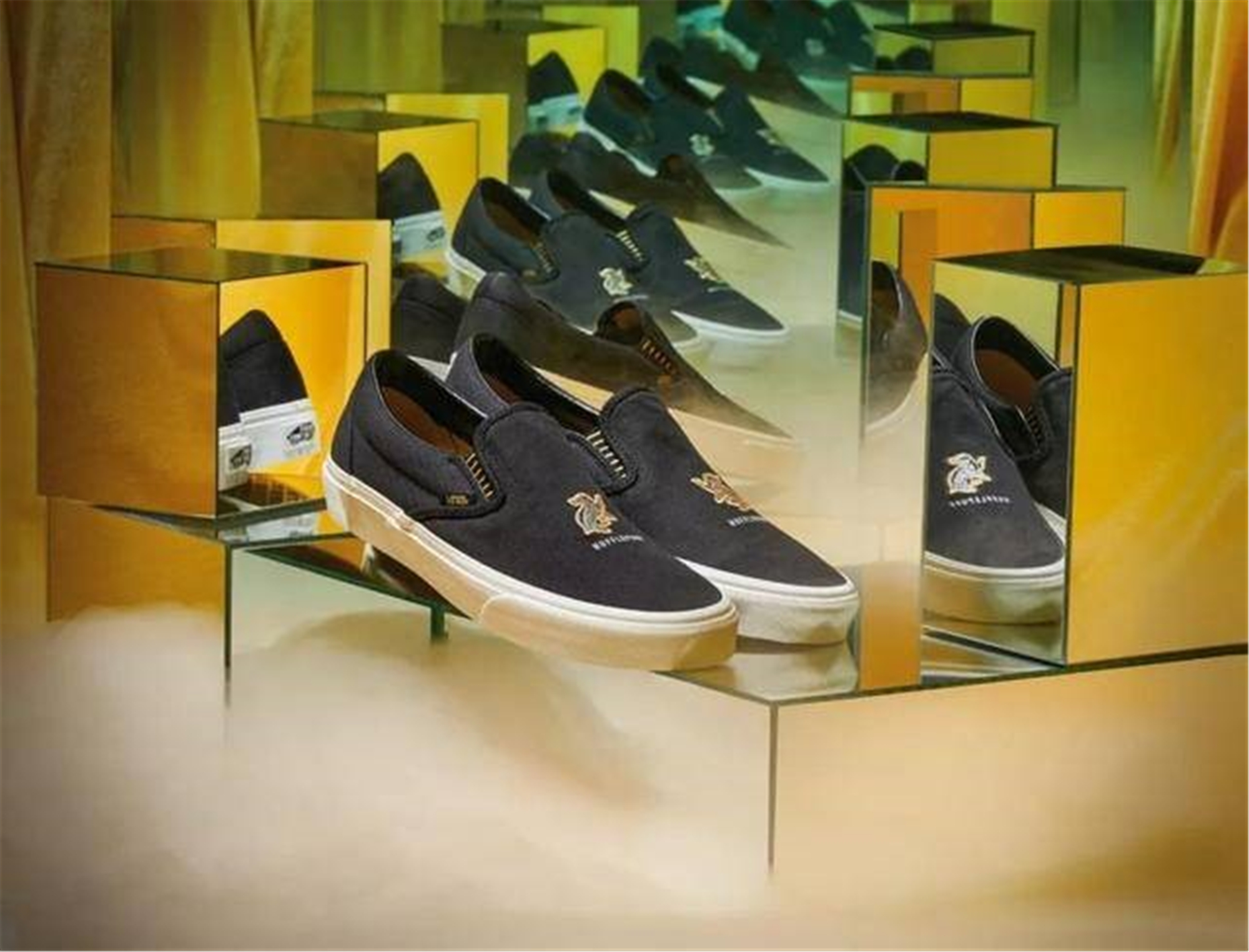 VANS带着中国四大本土品牌排队上热搜