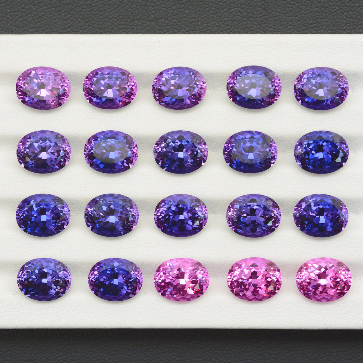 サファイア、養殖紫サファイア、合成サファイア、養殖宝石、ルースストーン、宝石美学、鑑別センター