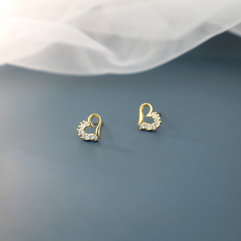 s925 sterling silver flash diamond irregular love ear acupuncture female Korean simple and small personality new earrings free of removal