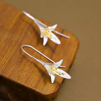 S925 sterling silver three-dimensional flower earrings female retro petal earrings super fairy quality 2021 new niche trend earrings