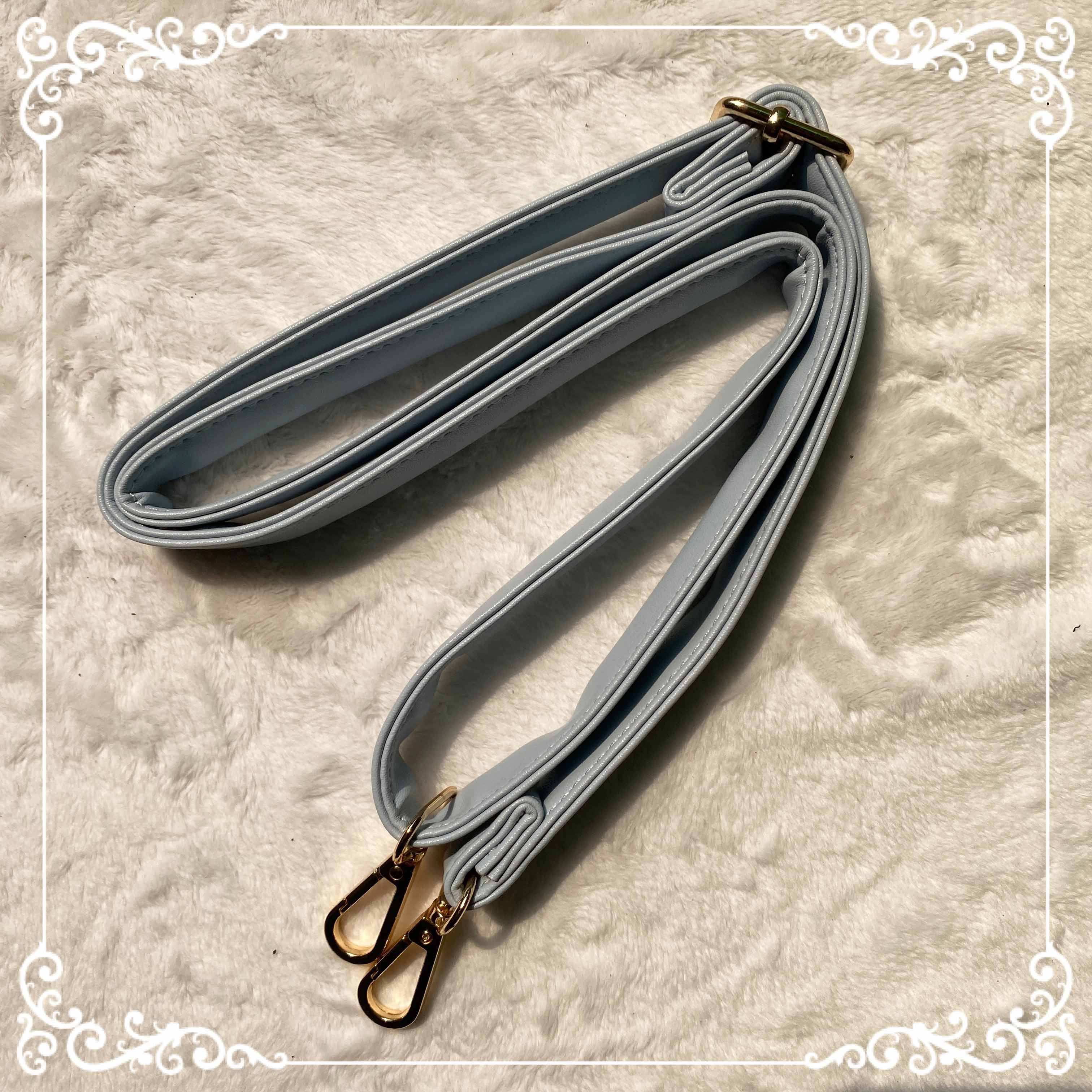 Milk Tea Bear * Original Basic Care Pack Special Single Shoulder Slip Bag Accessories can be removed to adjust the strap