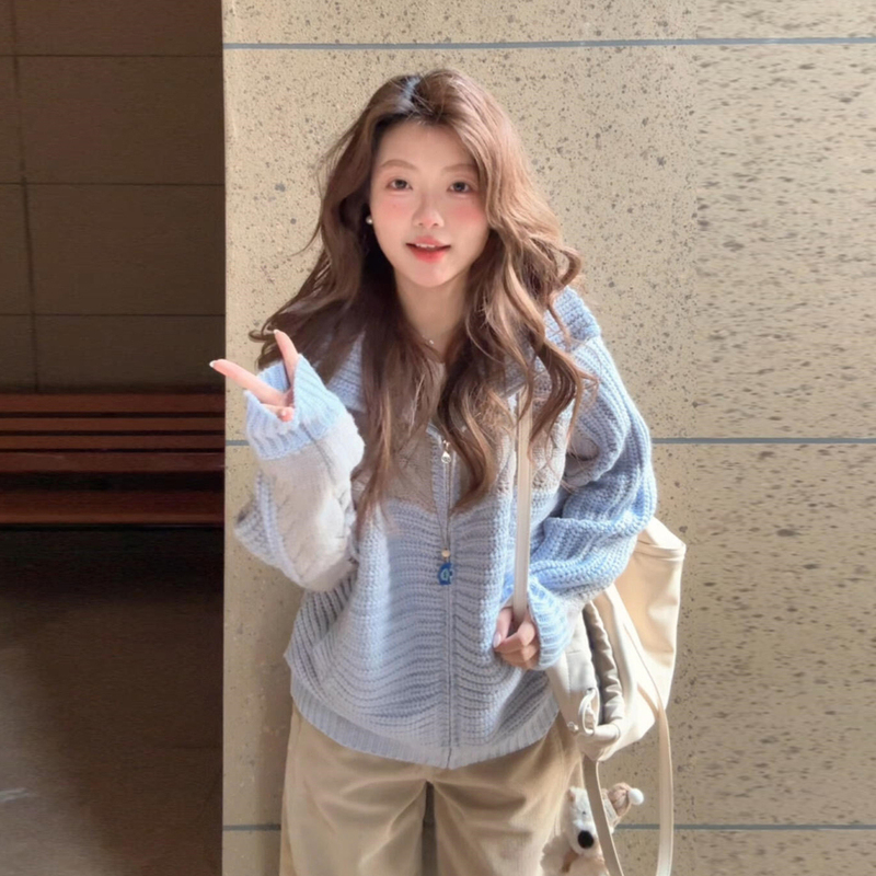 Korean-Style Sweet Blue Round-Neck Knitted Cardigan for Women, 2026 New Early Spring Lazy Style Loose Sweater Coat