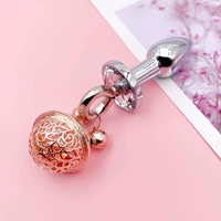 Маленькие смазочные материалы с розой в составе, розовое золото