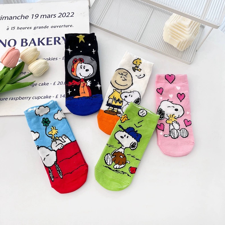 2025 Spring and Autumn New Cartoon Snoopy Socks Adult Animal Cute Men's and Women's Socks Cotton Comfortable Short Socks