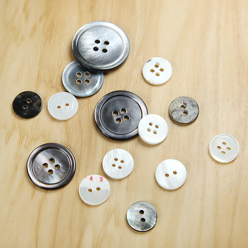 Natural shell buttons Shirt buttons Accessories tops Women's knitted cardigan White shirt Sichuan shell mother buttons Black butterfly shell