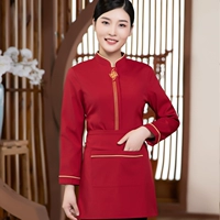 Женщина красная (отправить фартук)