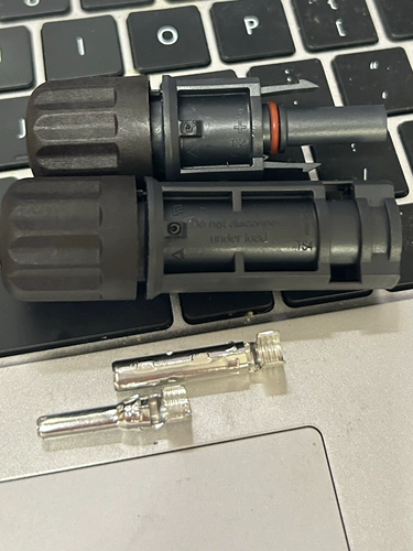 Оригинальный Trinhe TS4 Jingao Special MC4 Connector Connector Complable Photovoltaic Connector MC4 Солнечные фотоэлектрические аксессуары