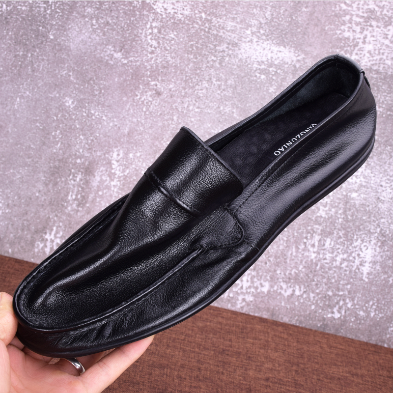 Foreign trade spring genuine leather men's slip-on shoes soft bottom beanie toe layer leather lightweight slip-on shoes driving shoes men