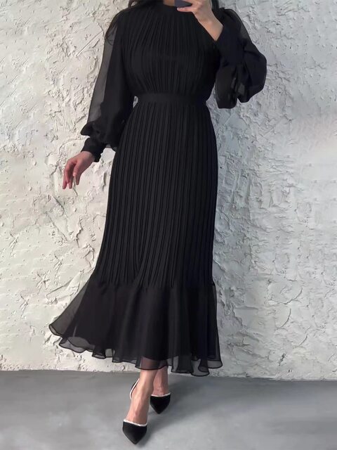 European and American New Style Elegant Round Necked Pleated Dress with Tie Waist