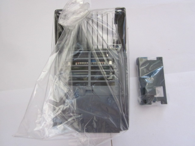 Ultra-low price Fuji inverter FRN2 2E1S-2J Fuji inverter FVR2 2E11S-2