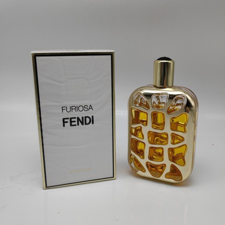 Fendi Furiosa：绝版奢华香水的白花系狂想曲_香水_淘宝美妆网