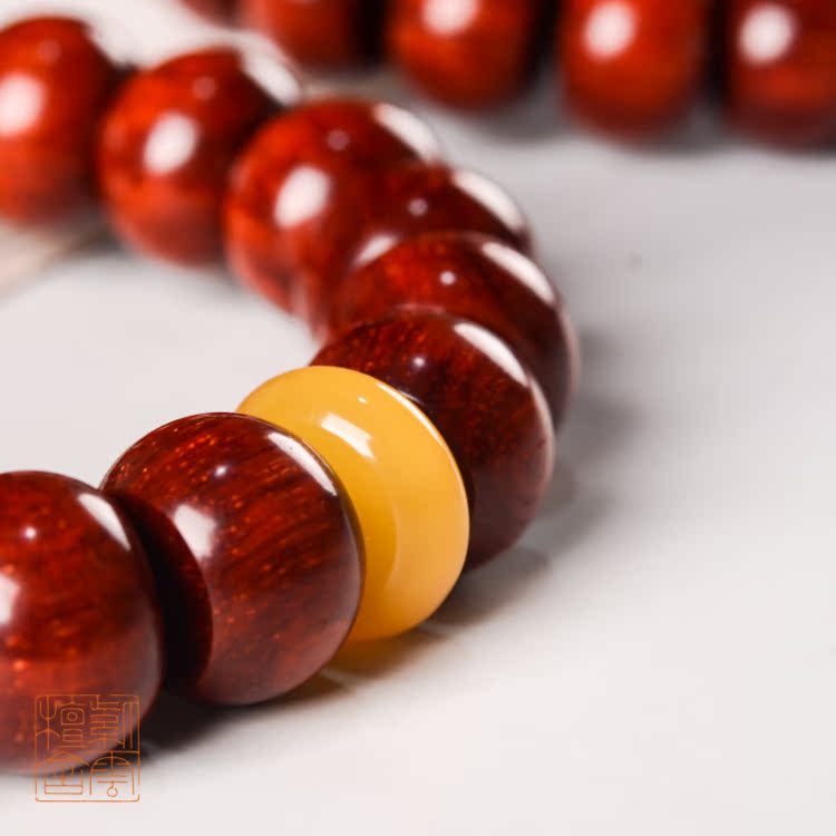 Ziyun Sandalwood Indian Leaflet Red Sandalwood Wild Forest old material 15*11mm Tibetan Buddhist Beads(Beeswax style)