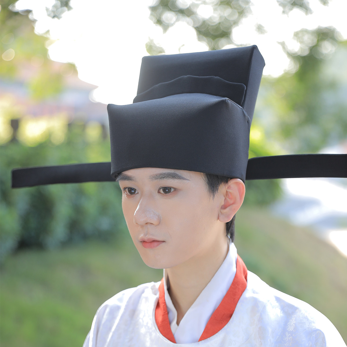 Kongfu's old hidden Ming-made exhibition footed head-to-head clothes alley Han clothes restored Uyarn crown cap and head Ming Dynasty hat