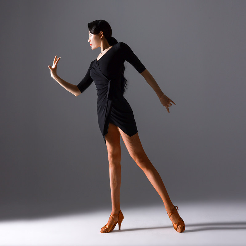 CONNY2021 new Latin dance suit Adult ladies dance practice Costume Performance Suit Half Body Dress