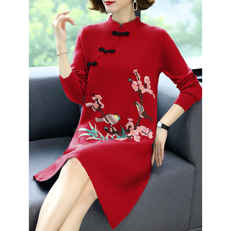 Mother Winter Clothing 2022 New Ocean Dress Mid-Age Female Autumn Ocean Pie Sweater 40 Years Old 50 50 Long Version Life Red