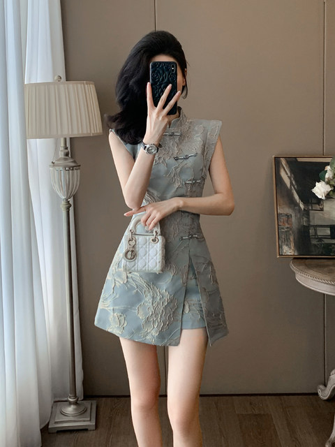 Summer Fashion Sleeveless Retro Shorts Two-Piece Set for Petite Women, Elegant Lady Style, New Chinese Style National Style Suit