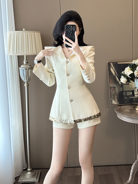 Autumn Fashion Mature Style Elegant Shorts Two-Piece Set with a Sense of Design, Light Luxury Chanel-Style Suit for Women with a High-End Feel