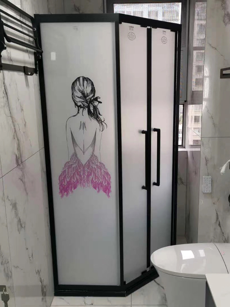 杭州一住户因玻璃自爆紧急更换3D防爆膜- 好物爆料- 淘江湖