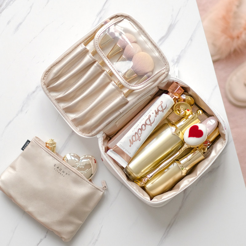 EACHY Network Red Makeup Bag Female Travel with Small Sign in Wind Superfire Large Capacity Toiletries Bag