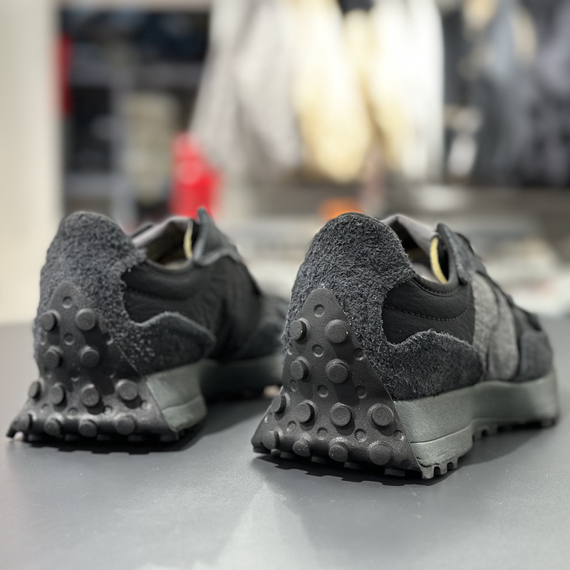 New Balance Nb327 Official Outlet Same Style Black Warrior Men's and Women's Shoes Retro Casual Sports Shoes U327