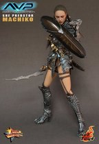 (Physical spot)HotToys HT AVP female Iron warrior Angelina Female alien