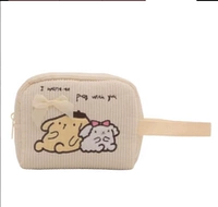 Бежевая сумка с петлей на руку